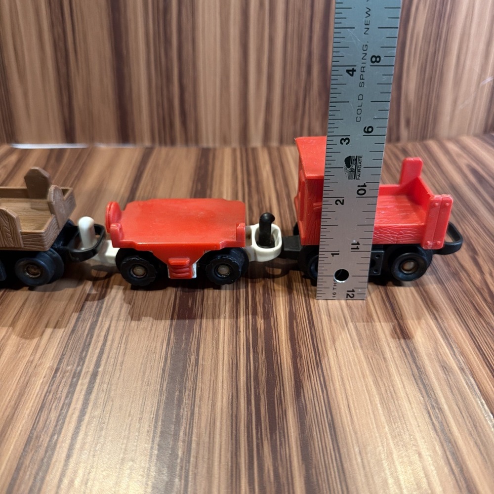 2003 Fisher Price Geotrax Tracktown Railway Replacement Pieces 3 Cars - Picture 9 of 10